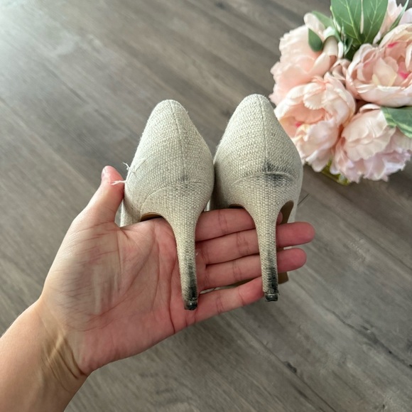 Charles & Keith White Tweed Classic Point Toe Heels - Picture 6 of 7